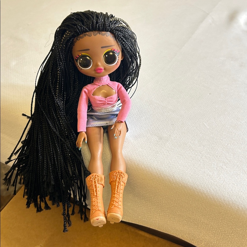LOL O.M.G. World Travel Sunset Fashion Doll.